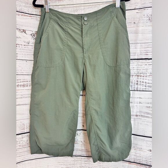 L L Bean Pants Womens Size 10 Cropped Nylon Army Green Cargo outdoors Hiking - Picture 2 of 13